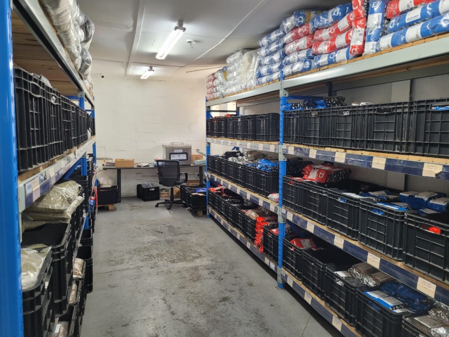 To Let commercial Property for Rent in Killarney Gardens Western Cape